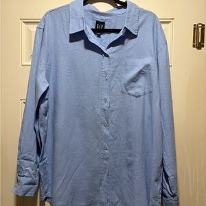 GAP Women’s Light Blue Linen Blend Button Down Shirt